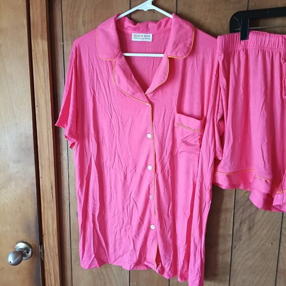 Discount Divas Women's Dark Pink PJ Set Top Shorts Pajama Set Size XL NWT - Picture 3 of 4